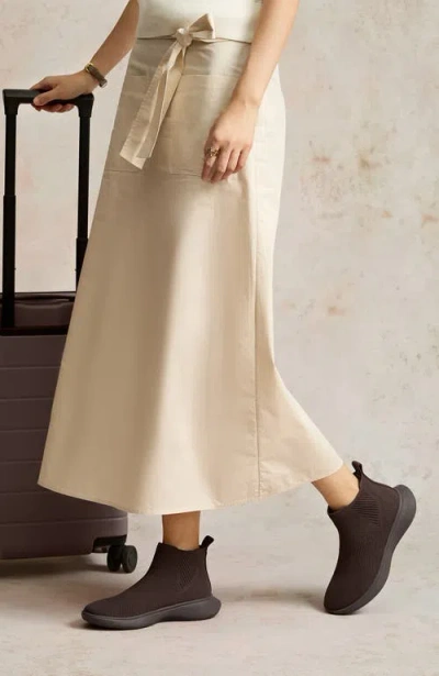 Vivaia Round-toe Slip-on Sneaker Boots In Brown