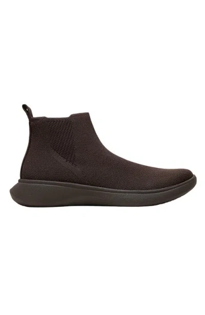 Vivaia Round-toe Slip-on Sneaker Boots In Brown