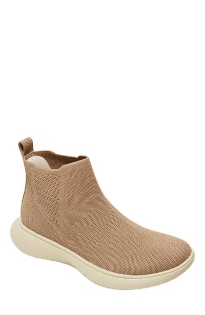 Vivaia Round-toe Slip-on Sneaker Boots In Brown
