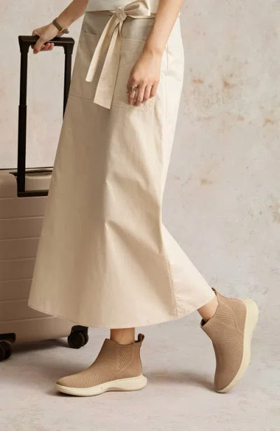 Vivaia Round-toe Slip-on Sneaker Boots In Brown