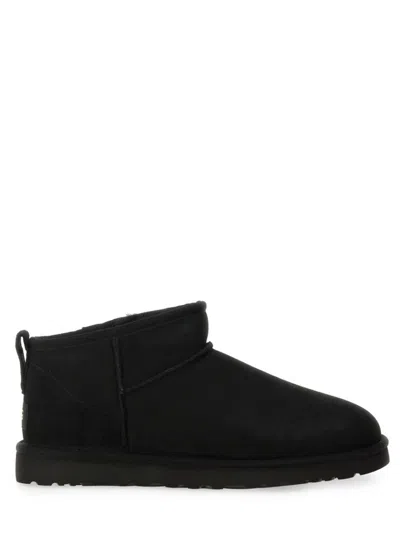 Ugg Suede-like Ankle Boots With Lining In Black
