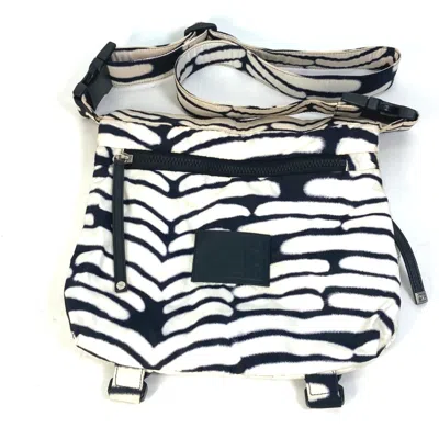 Pre-owned Chanel Sport Black White Nylon Messenger Bag Shoulder Bag ()
