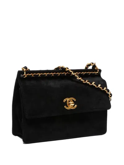 Pre-owned Chanel 1996-1997 Turnlock Chain Shoulder Bag In Black