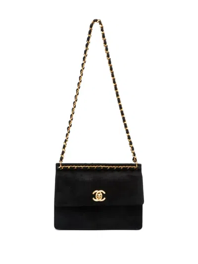 Pre-owned Chanel 1996-1997 Turnlock Chain Shoulder Bag In Black