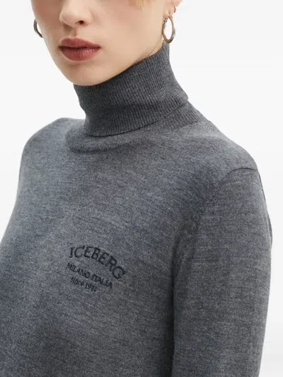 LOGO细节高领毛衣