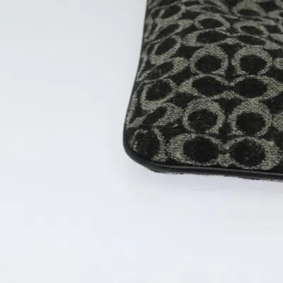 Pre-owned Coach Signature Black Canvas Shoulder Bag ()