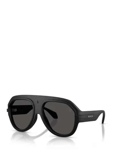 Moncler Sunglasses In Black