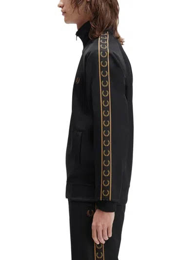 Fred Perry Ribbed Cuff Jacket Featuring Side Pockets In Black