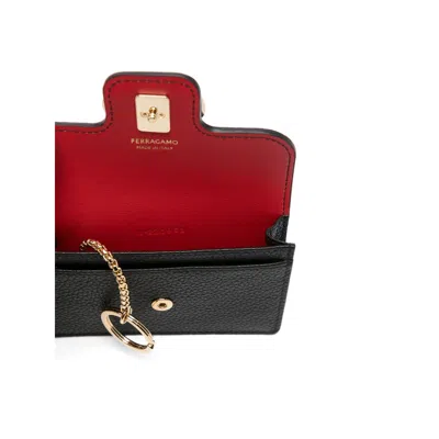 Ferragamo Gancini-plaque Leather Wallet In Black
