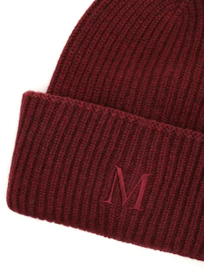 Max Mara Mmretina Ribbed-initial Beanie Hat In Burgundy