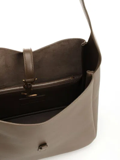 Saint Laurent Le 5 À 7 Shoulder Bags Brown