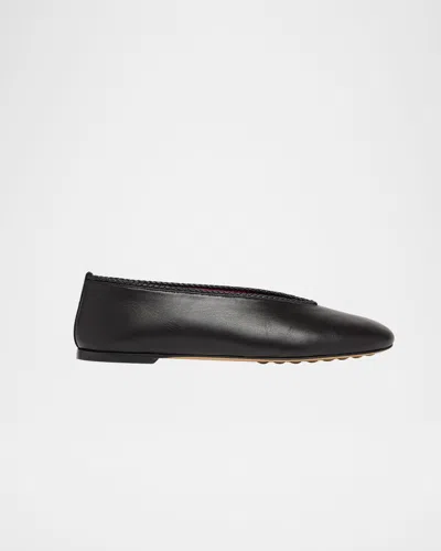 Bottega Veneta Sofia Glossed-leather Point-toe Ballet Flats In Black