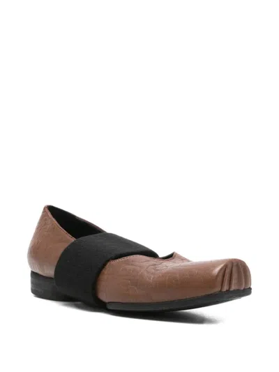 Uma Wang Ballet Flats With Elastic Band In Brown