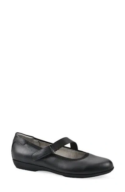 Cliffs By White Mountain Women's Carwen Ballet Flat In Black