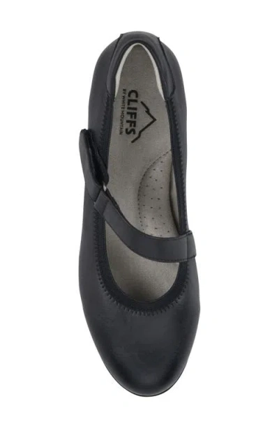 Cliffs By White Mountain Women's Carwen Ballet Flat In Black