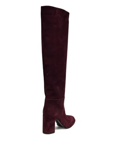 Le Silla Block Heel Boots In Burgundy