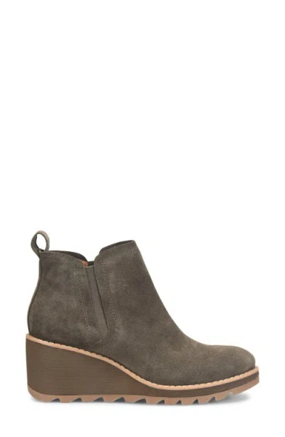 Söfft Emma Wedge Boot In Brown
