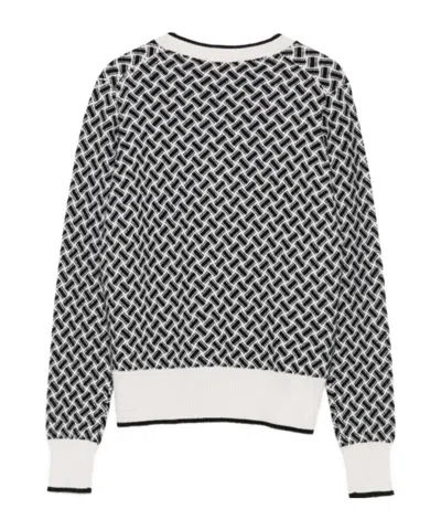 Drumohr Geometric-pattern V-neck Cashmere Sweater In Black