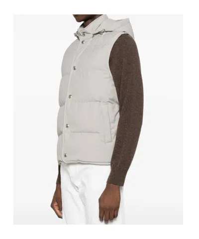 Eleventy Hooded Press-stud Fastening Gilet In Gray