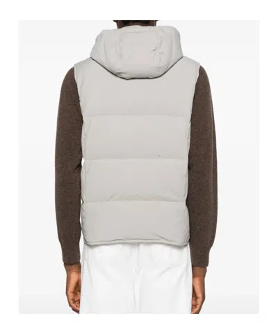 Eleventy Hooded Press-stud Fastening Gilet In Gray