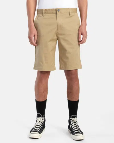 Rvca Weekend Stretch 20" Chino Short In Khaki In Green