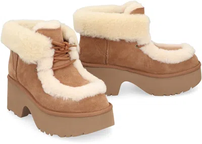 Ugg Esmee Beige Ankle Boots With Fur Detailing And Platform In Suede Woman In Nude