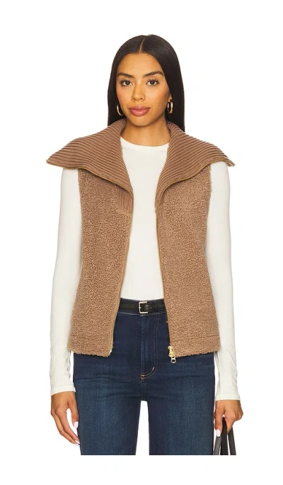 Varley Aspen Funnel-neck Gilet In Brown