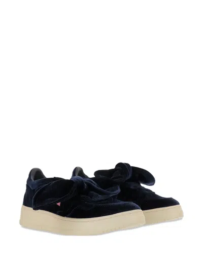 Autry Low-top Bow-detail Velvet Sneakers In Blue