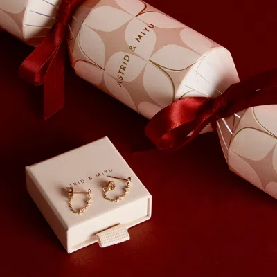 Astrid &amp; Miyu Star Chain Studs Cracker  / No Micron / No Size