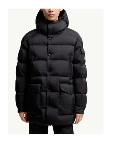Moncler Madeira Hooded Short Down Jacket In Black