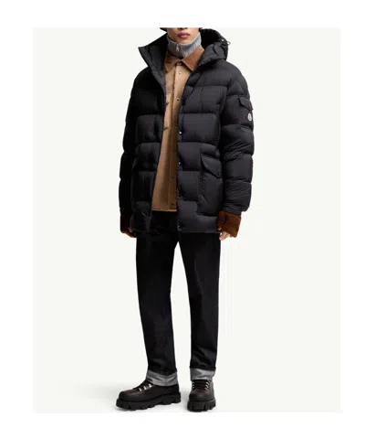 Moncler Madeira Hooded Short Down Jacket In Black