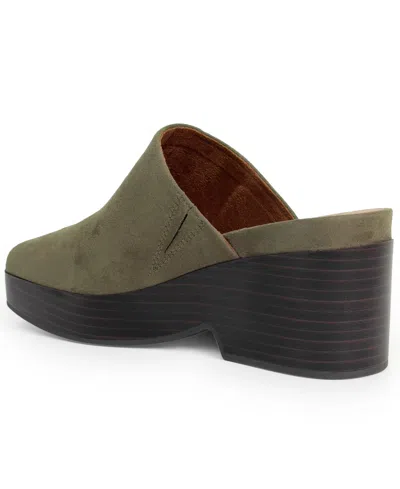 Aerosoles Women's Chata Shearling Clog In Green