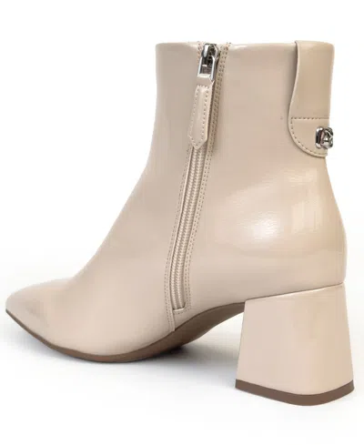Aerosoles Enoch Pointed Toe Bootie In Neutral