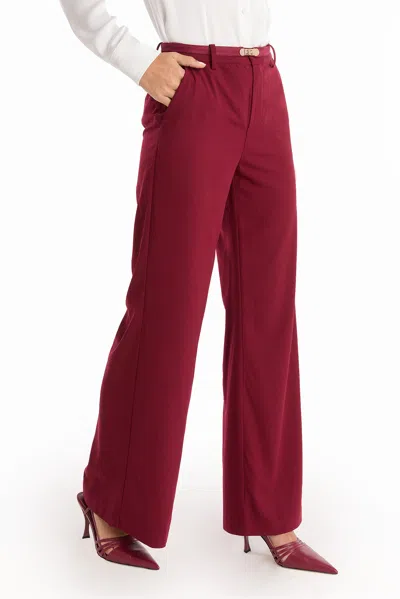 The Noli Shop Martina Belted Trouser In Burgundy