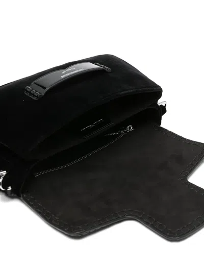 Emporio Armani Logo-detailing Shoulder Bag In Black