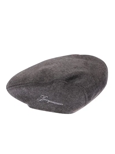 Jacquemus Soft Wool Beanie With Structured Brim In Gray