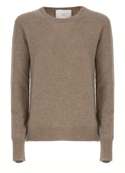 Vanisé Cashmere Sweater With Ribbed Trims In Brown