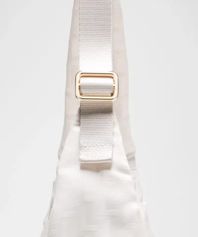 Lululemon City Essentials Shoulder Bag 4l