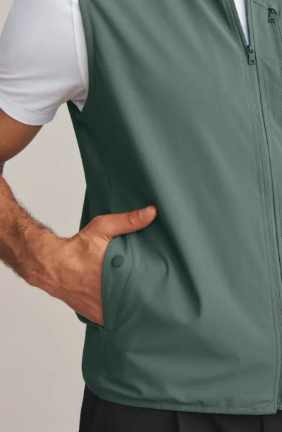 Rhone Top Flight Water Resistant Vest In Green