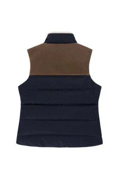 Amundsen Sports Huntress Vest In Multi