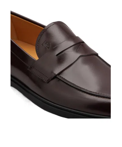 Tod's Brown Gommino Moccasin In Shiny Leather In Burgundy