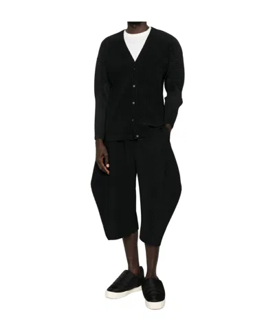 Issey Miyake Long-sleeved Cardigan In Black