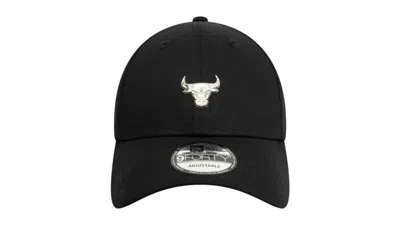 Pre-owned New Era Chicago Bulls Metallic Pin 9forty Cap (ss25) In Black