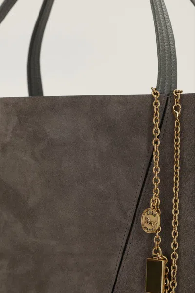 Chloé Spacious Tote Bag Featuring Chain Detail In Brown
