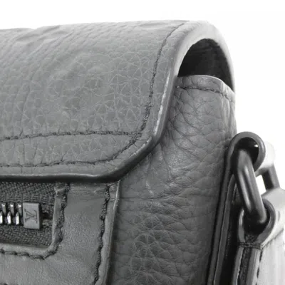 Pre-owned Louis Vuitton Black Leather Shoulder Bag ()