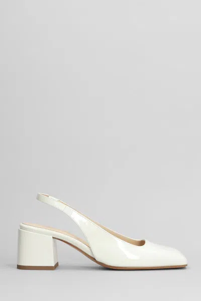 Anna F . Pumps In White
