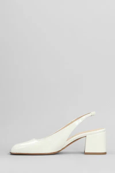 Anna F . Pumps In White