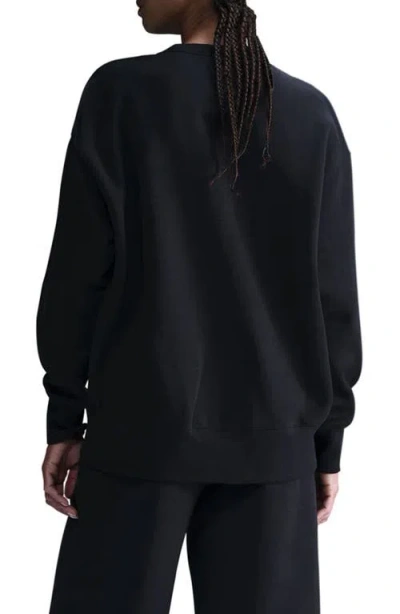 Nike Women's  Sportswear Collection Essentials Over-oversized Fleece Crew Sweatshirt In Black