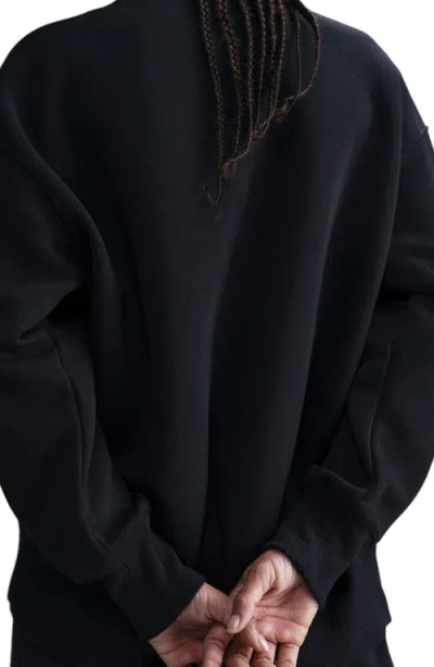 Nike Women's  Sportswear Collection Essentials Over-oversized Fleece Crew Sweatshirt In Black