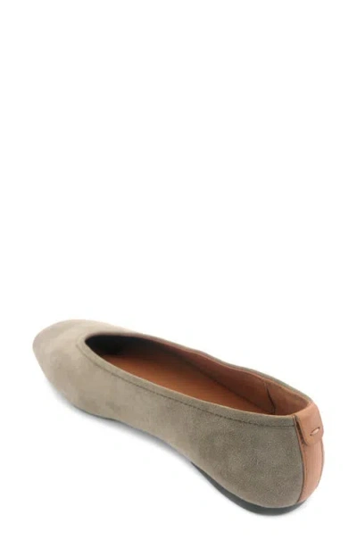 Gentle Souls Women's Willow Woven Flats In Green